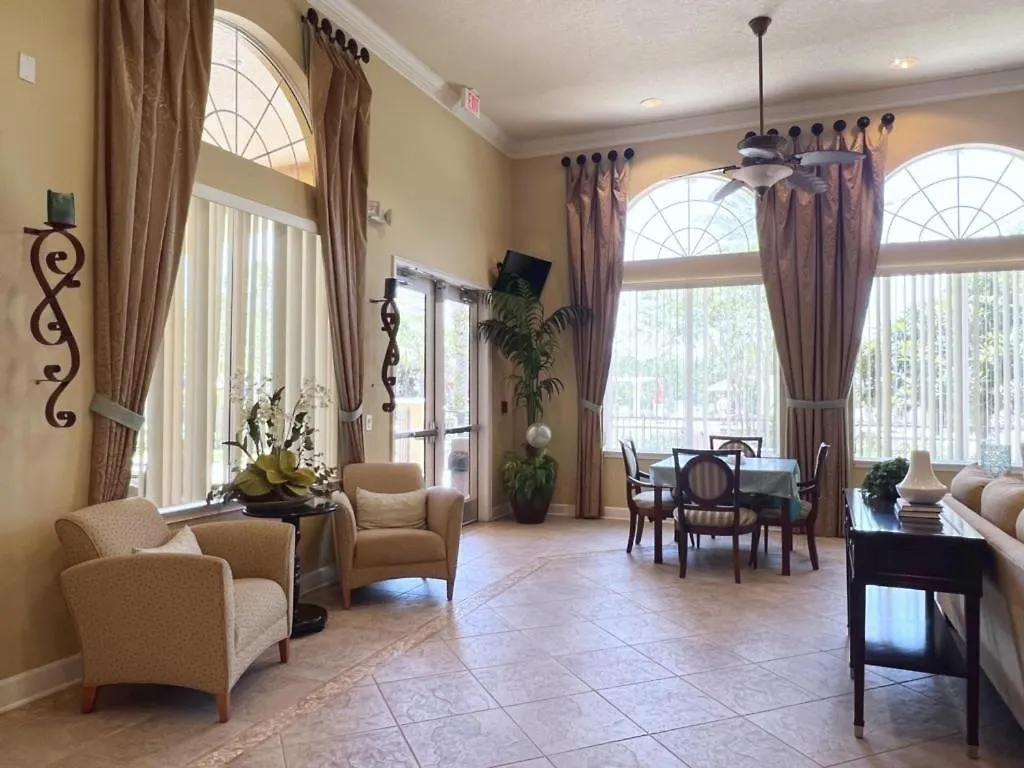 Great Privacy By Pool- Pool Home With Game Room Home Davenport