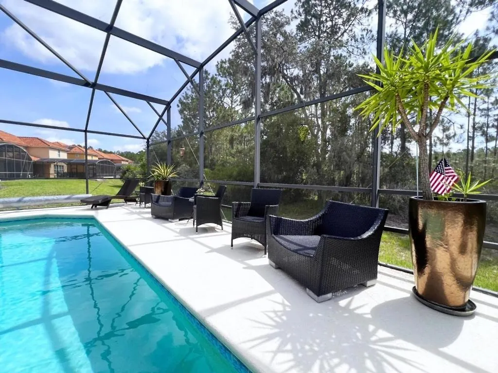 Great Privacy By Pool- Pool Home With Game Room Home Davenport