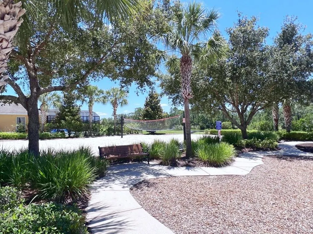 Great Privacy By Pool- Pool Home With Game Room Home Davenport