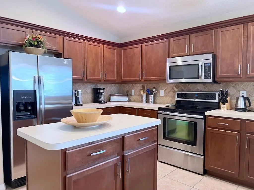 Holiday home Great Privacy By Pool- Pool Home With Game Room Home Davenport